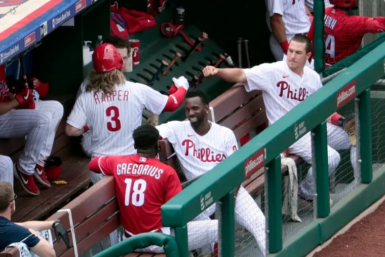 Opening Day: Phillies' Bryce Harper has MLB's most popular jersey 