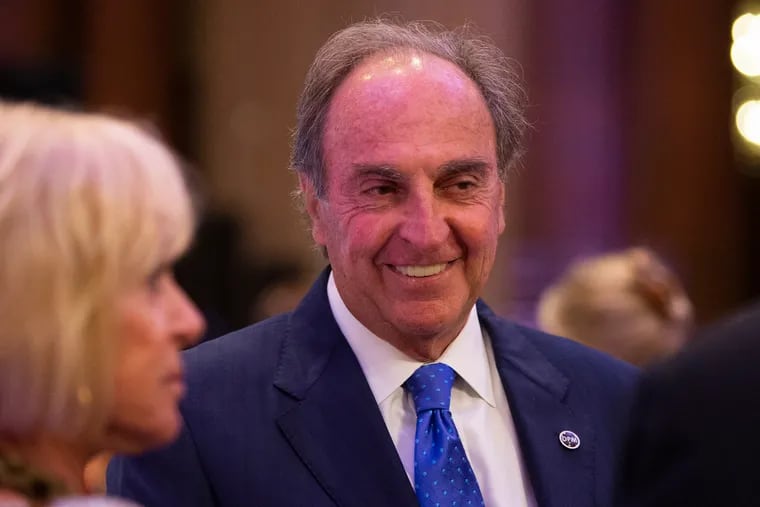 Fran Dunphy mingles with guests before his acceptance of the John Wanamaker Athletic Award on Tuesday.