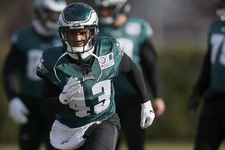 Eagles running back Darren Sproles, who has missed most of the season due to injuries, warms up during practice at the NovaCare Complex in South Philadelphia on Thursday, Nov. 29, 2018. TIM TAI / Staff Photographer