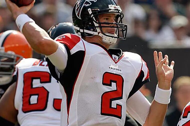 Matt Ryan will lead his Falcons, with a league-best 4-1 record, into Lincoln Financial Field today. (Tony Dejak/AP)