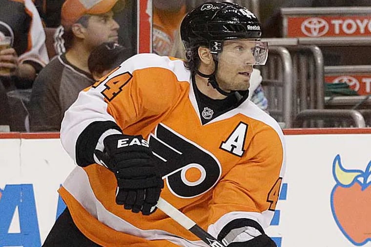 Veteran Kimmo Timonen may be close to signing a 1-year contract extension with the Flyers. (Matt Slocum/AP file photo)