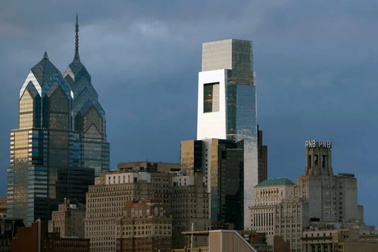 A lot has changed since 2000, when Philadelphia last negotiated its cable franchise with Comcast. (DAVID MAIALETTI/File Photograph)