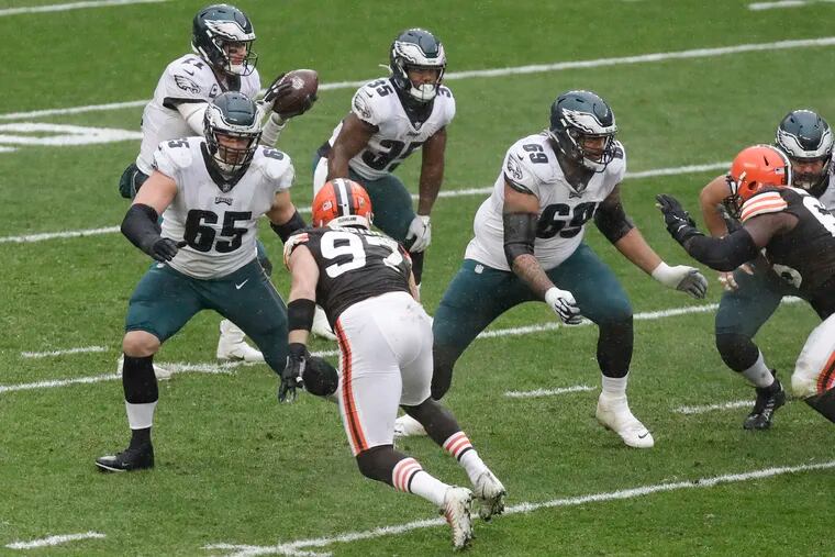 Matt Pryor (69), shown playing left guard against the Browns earlier this season, will start at right tackle Sunday against Arizona.