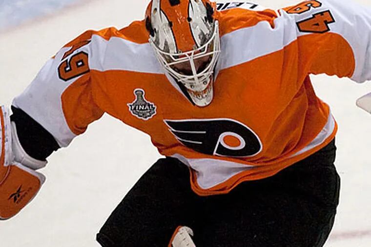 The Flyers signed Michael Leighton to a two-year deal for $3.1 million. (Ed Hille/Staff file photo)