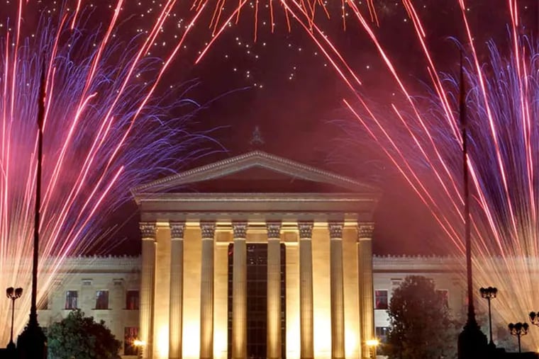 Always a grand finale: Fourth of July fireworks over the Art Museum, 2011. (MICHAEL BRYANT / Staff Photographer)