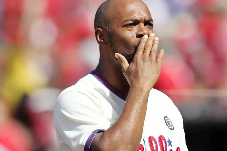 Jimmy Rollins blows a kiss during the final game of the 2014 season against the Atlanta Braves on Sunday, September 28, 2014.