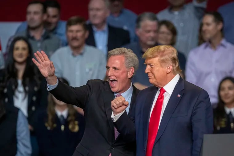 House Minority Leader Kevin McCarthy (left) and President Donald Trump in 2020.