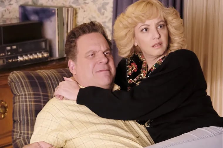 Jeff Garlin and Wendi McLendon-Covey in a scene from “The Goldbergs,” where Murray’s chair isn’t quite as nice as the one owned by the late Dr. Murray Goldberg, and that is now up for auction