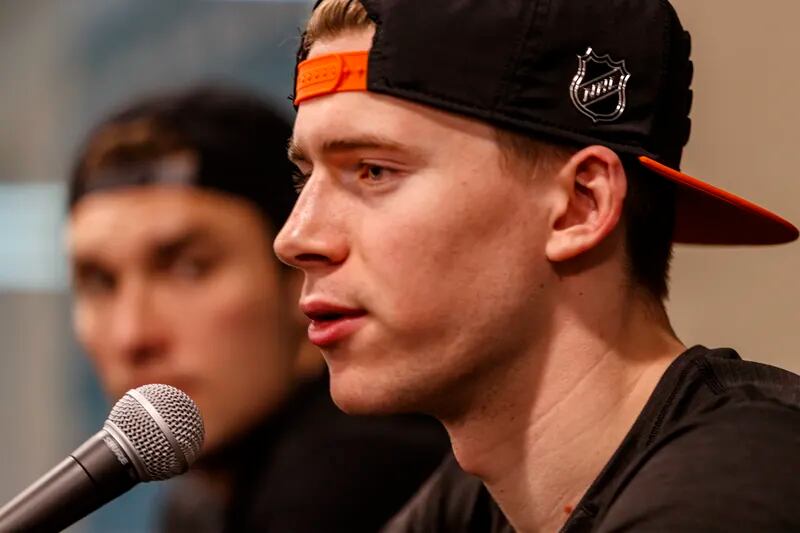 Flyers goalie Carter Hart finishes ninth in Calder Trophy voting for