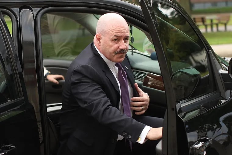 Former New York City police commissioner Bernard Kerik enters the courthouse for a pre-trial hearing on Oct. 20, 2009, in White Plains, New York. (Spencer Platt/Getty Images/TNS)