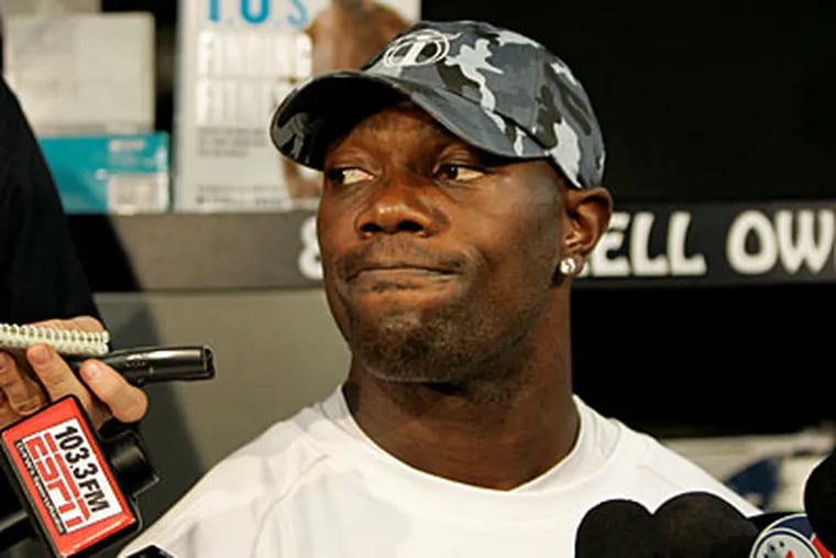Terrell Owens, who recently told GQ magazine that he's broke, said he doesn't think people should feel sorry for him. (Tony Gutierrez/AP file photo)