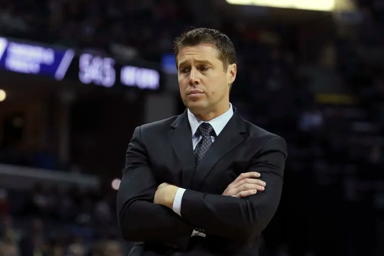 Former Sacramento Kings coach Dave Joerger reacts to a call during the first half of the team's game against the Memphis Grizzlies on Nov. 16, 2018.