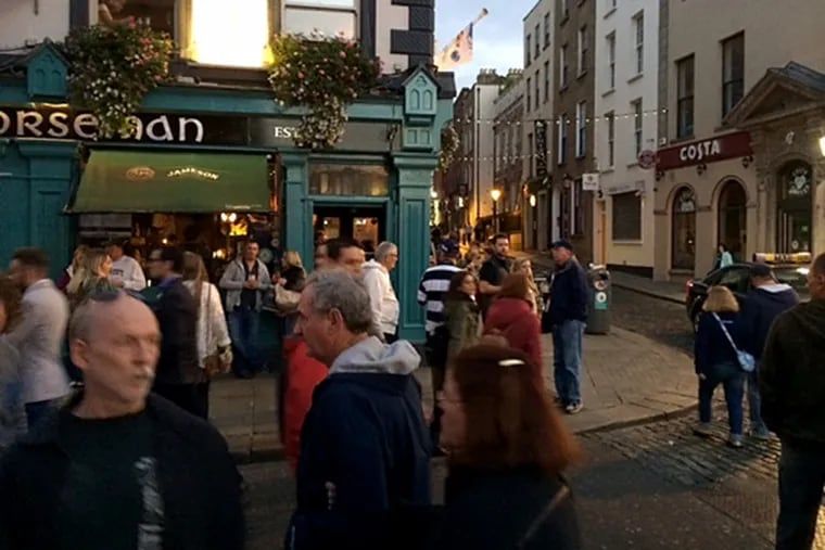 Penn State blue invades Temple Bar Street in downtown Dublin. (Photo by Amy Z. Quinn)