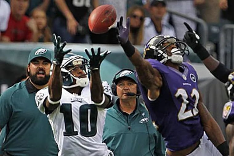 Eagles wide receiver DeSean Jackson catches a 50-yard reception in Sunday's win. (Ron Cortes/Staff Photographer)