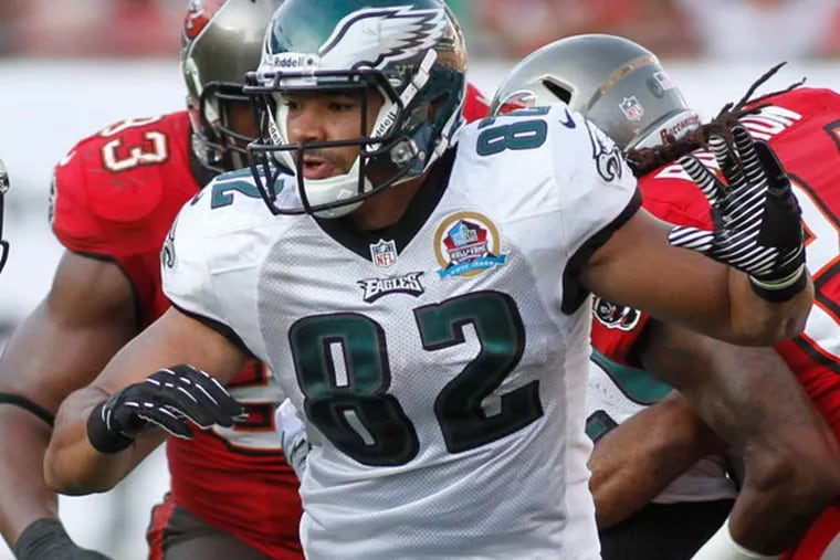 Clay Harbor (82) during the second half of an NFL Football game against the Tampa Bay Buccaneers, Sunday, Dec. 9, 2012, in Tampa, Fla. The Eagles won 23-21. (Reinhold Matay/AP file)