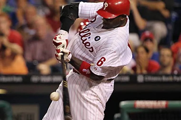 Phillies first baseman Ryan Howard went 0-4 and struck out once on Thursday against the Giants. (David M Warren/Staff Photographer)