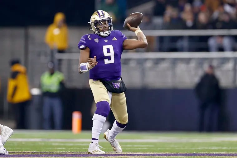 SEATTLE, WASHINGTON - NOVEMBER 19: Michael Penix Jr. #9 of the Washington Huskies passes during the second quarter against the Colorado Buffaloes at Husky Stadium on November 19, 2022 in Seattle, Washington. (Photo by Steph Chambers/Getty Images)