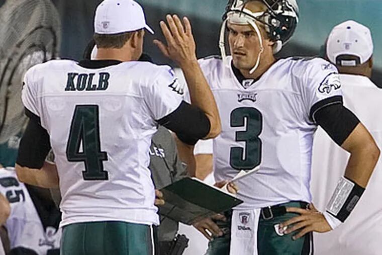 Kevin Kolb and Mike Kafka have been the quarterbacks at the Eagles' informal practices this week. (Ron Cortes/Staff file photo)