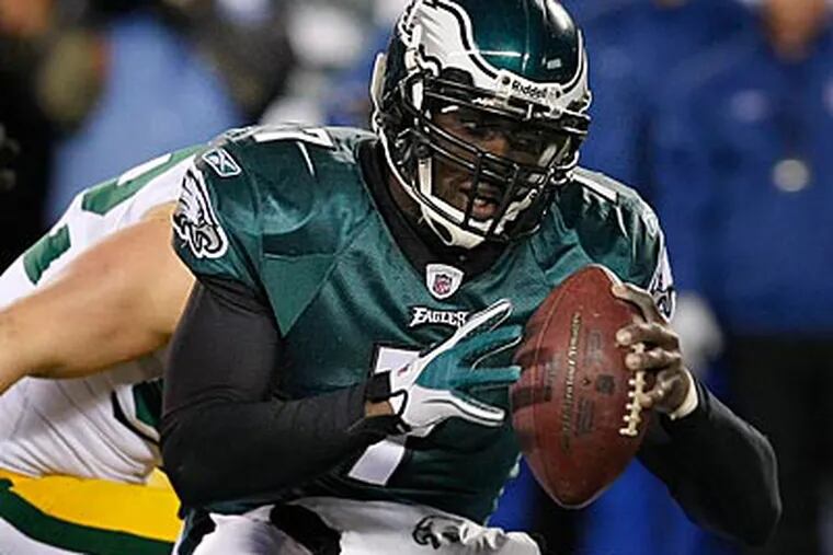 The Eagles recently placed the franchise tag on quarterback Michael Vick. (Ron Cortes/Staff file photo)
