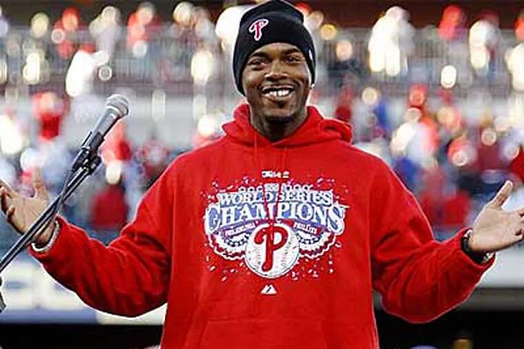 Shortstop Jimmy Rollins addresses the fans at Citizens Bank Park following the Phillies' championship parade. (David Maialetti / Staff Photographer)