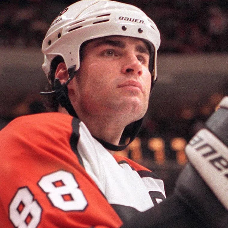Eric Lindros had 41 goals and 75 points during his rookie season of 1992-93.