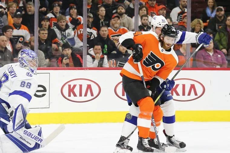 High-scoring center Sean Couturier will be trying to help the Flyers snap a four-game skid Tuesday.