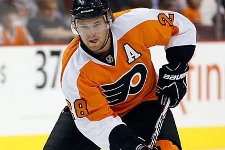 Flyers center Claude Giroux currently leads the NHL in points. (Yong Kim/Staff Photographer)