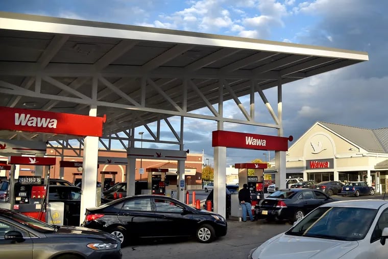 The super-sized Wawa convenience-store-and-gas-station combo at 2535 Aramingo Avenue November 6, 2017. Developer Bart Blatstein is seeking permission to build a similar-format Wawa on the site of a once-proposed Foxwoods casino on South Christopher Columbus Blvd.where gas pumps are currently prohibited. It could be the next front in the battle over the future of central Philadelphia’s eastern waterfront.
