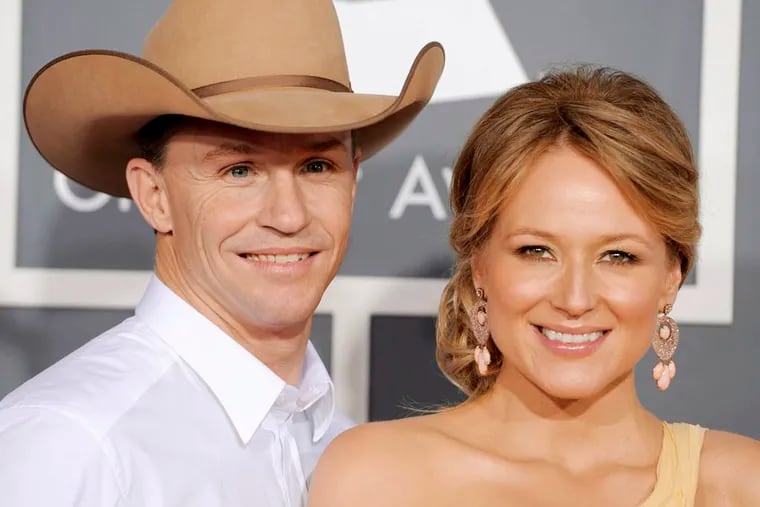Jewel and her husband Ty Murray are divorcing after a 16-year relationship.