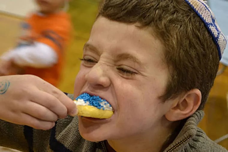Food and fun at the Chanukah Extravaganza in Wynnewood.