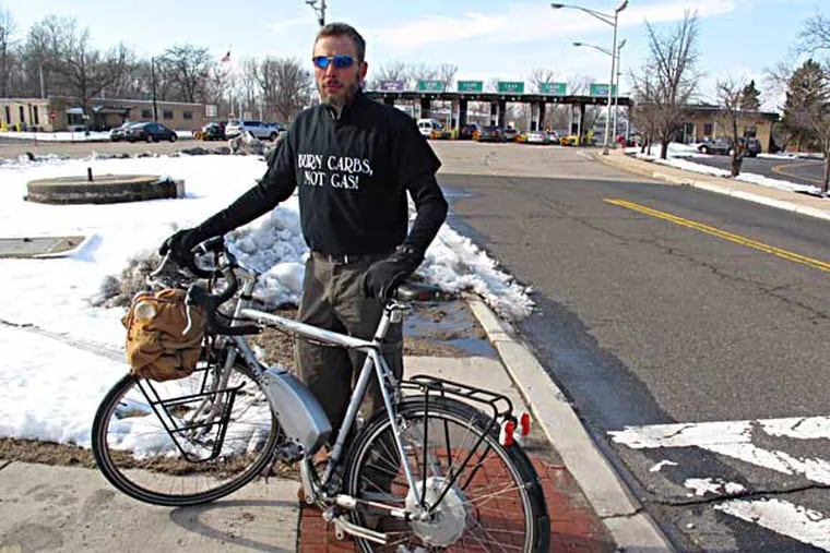 Heavy snows have closed the pedestrian and bicycle paths on the Tacony Palmyra Bridge this week, to the frustration of Bob Royds. For years he has pedaled the 10 miles from his home in Merchantville to his job in Wissinoming, but must now detour through Camden. Bridge officials say work crews have been too busy keeping roadways clear to chip away at ice on the half-mile pathways.