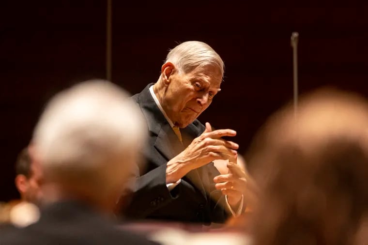 Conductor Herbert Blomstedt leading the Philadelphia Orchestra in Verizon Hall Friday.