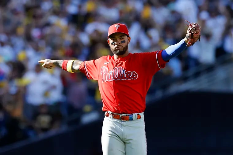 Phillies utility infielder Edmundo Sosa only has one game of experience playing center field in the major leagues.