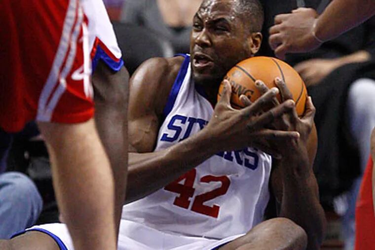 Elton Brand has been removed from the 76ers' starting lineup for the time being. (Ron Cortes/Staff file photo)