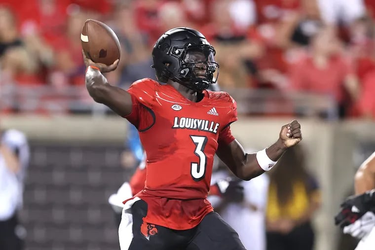 LOUISVILLE, KENTUCKY - SEPTEMBER 17: Malik Cunningham #3 of the Louisville Cardinals throws a pass against the UCF Knights at Cardinal Stadium on September 17, 2021 in Louisville, Kentucky. (Photo by Andy Lyons/Getty Images)