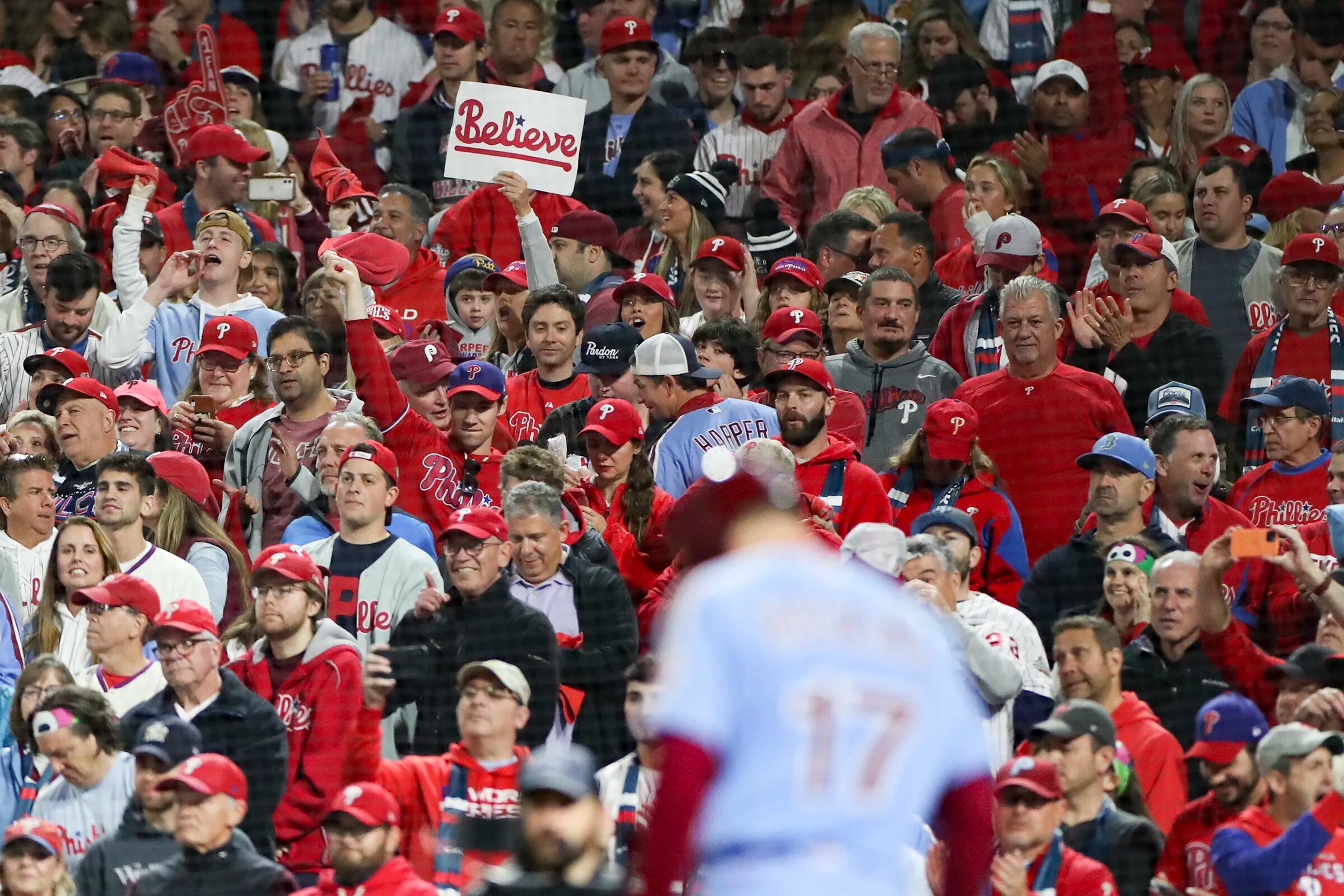 Watch: Rhys Hoskins receives nice ovation during ring ceremony  Phillies  Nation - Your source for Philadelphia Phillies news, opinion, history,  rumors, events, and other fun stuff.