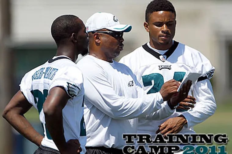 "It just changes every day," Nnamdi Asomugha said of the Eagles' strategy with their cornerbacks. (Yong Kim/Staff file photo)