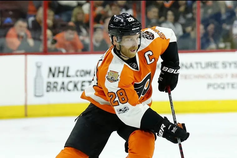 Flyers center Claude Giroux is coming off an injury-hindered season.