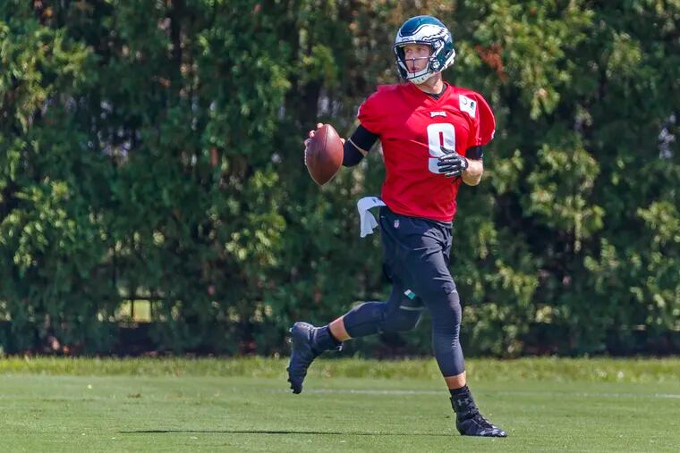 Eagles quarterback Nick Foles rolls out to throw a pass during Monday's practice at the NovaCare Center on September 3, 2018, the day it was announced that he would be the starting quarterback for the Eagles game against the Falcons. MICHAEL BRYANT / Staff Photographer