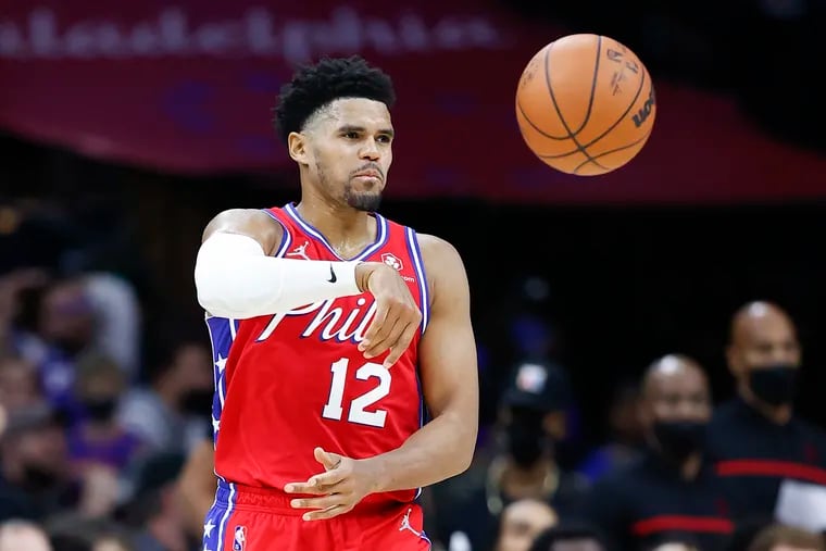 Sixers forward Tobias Harris strained his left hip late in Saturday’s game in Portland.