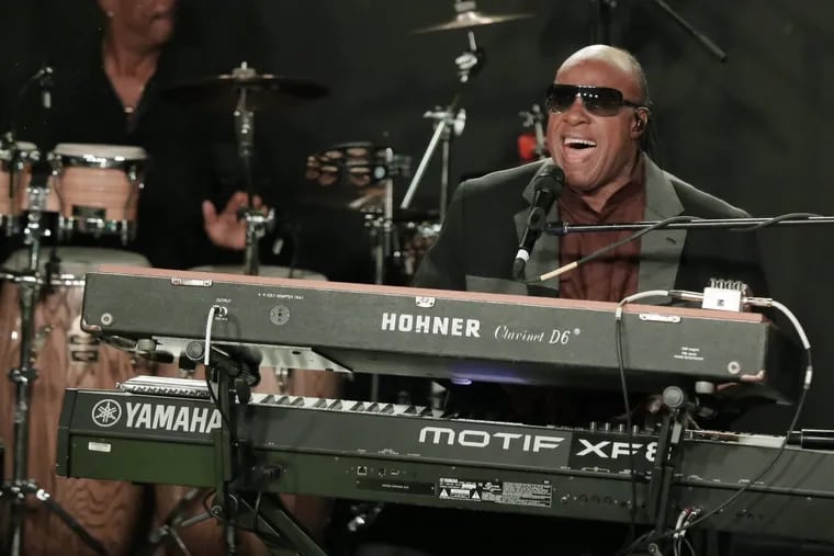 Stevie Wonder performs during a pop up concert, in support of Hillary Clinton, at CODA, a Center City danceclub in Phila., Pa. on Nov. 4, 2016.