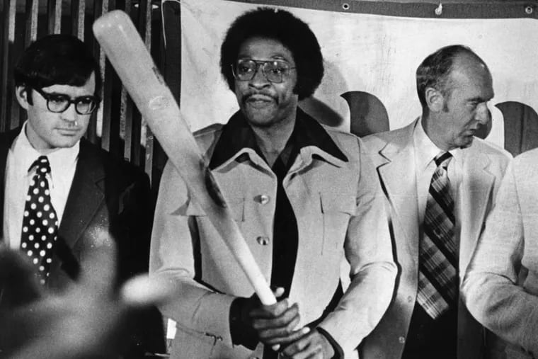 Allen with Phillies president Ruly Carpenter (left) in 1975, when he rejoined the team for a second stint. Allen was the NL rookie of the year for the Phils in 1964 and the AL MVP with the White Sox in '72.