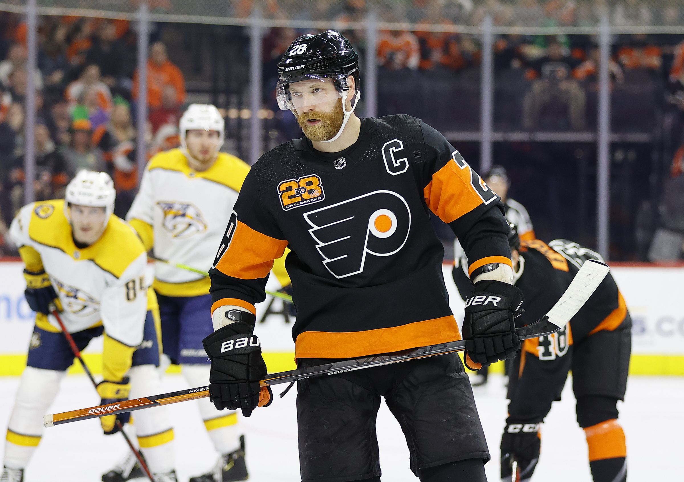 Former Flyers star Claude Giroux, Panthers try to dethrone Tampa