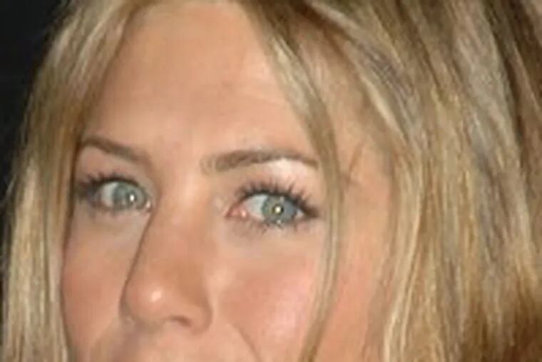 Don&#0039;t get too excited about that Aniston- Cox kiss.