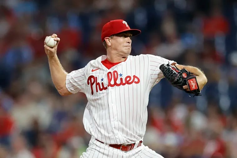 Phillies pitcher Kyle Gibson pitches in the fifth inning against the Washington Nationals.