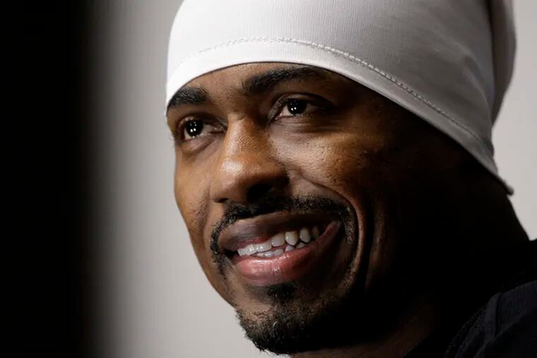 Brian Dawkins has grown a beard and urged teammates to do likewise as a show of solidarity.