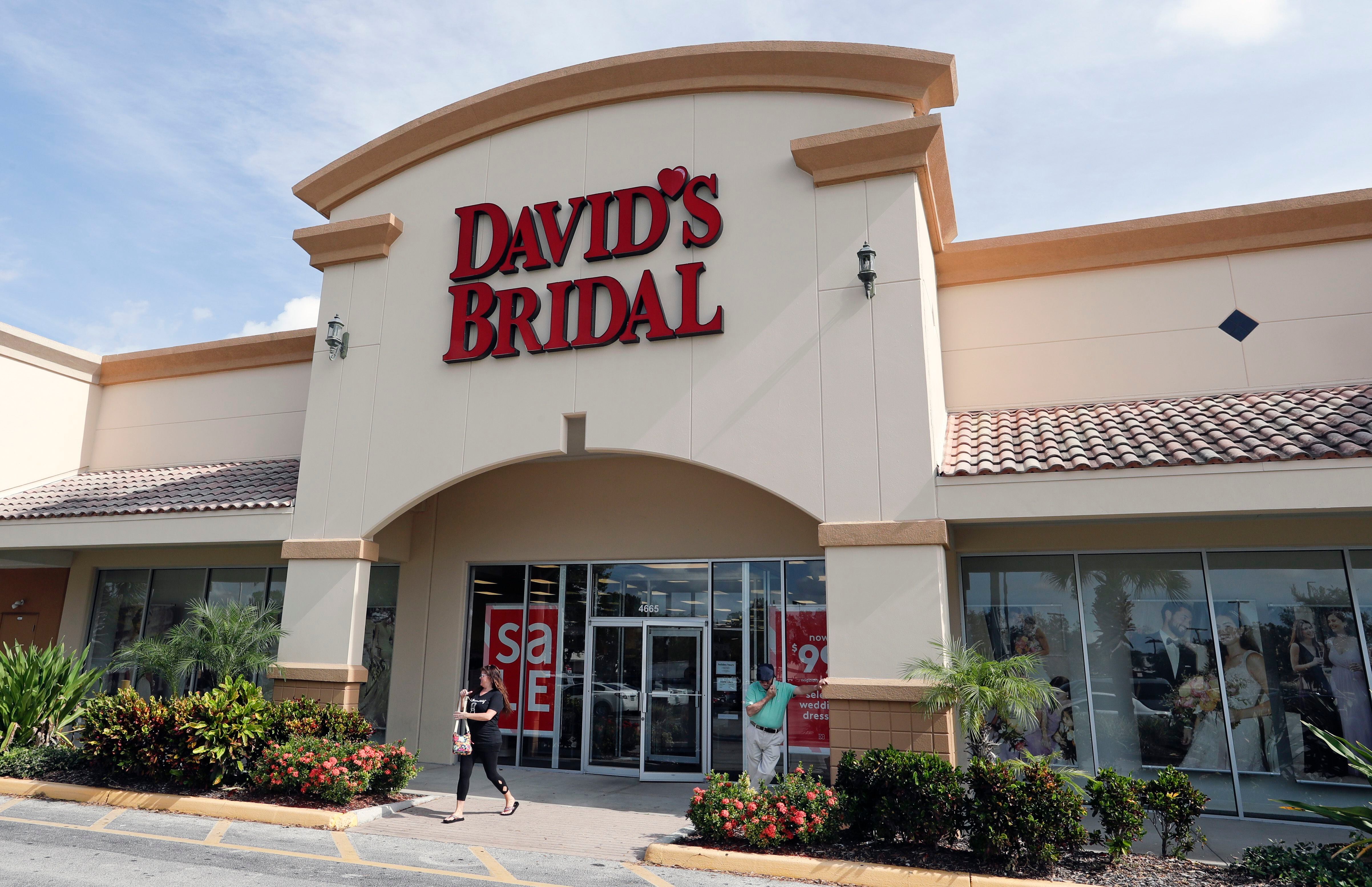 David's Bridal layoffs: more than 9,000 ahead of potential company sale
