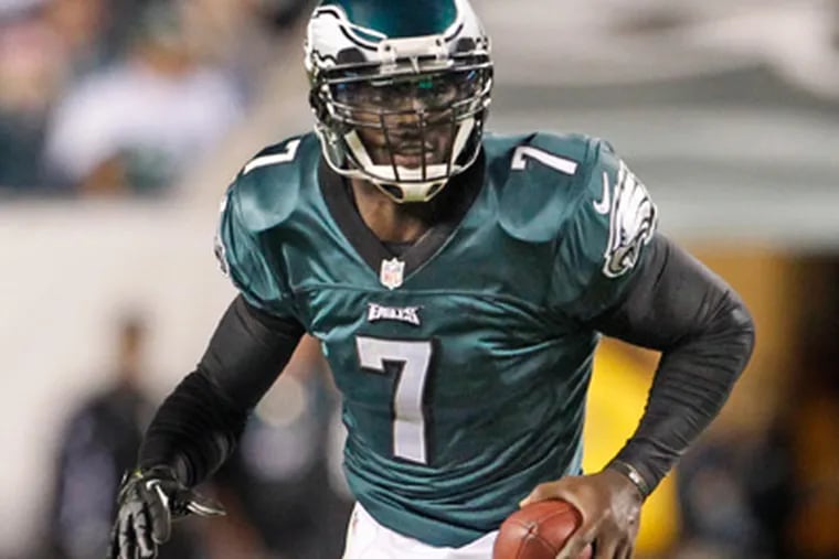 Quarterback Michael Vick is responsible for 11 of the Eagles' 14 turnovers. (Ron Cortes/Staff file photo)