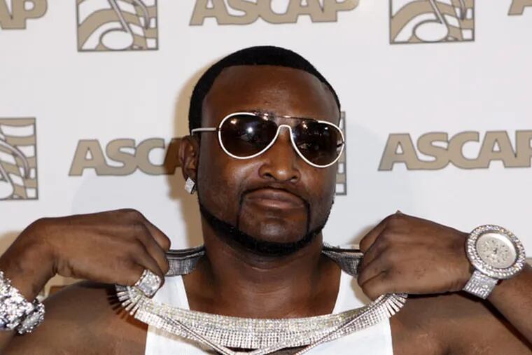 In this Monday, June 23, 2008 photo, Shawty Lo arrives at the 21st annual ASCAP Rhythm & Soul Music Awards in Beverly Hills, Calif. Oxygen Media has pulled the plug on ìAll My Babiesí Mamas,î a reality special the network was developing about the musician who has fathered 11 children with 10 different mothers. The network offered no reason for curtailing the project in a statement issued Tuesday, Jan. 15, 2013. (AP Photo/Matt Sayles)