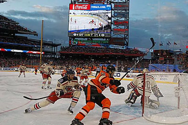 The Flyers and Rangers participated in last season's Winter Classic at Citizens Bank Park. (Ron Cortes/Staff Photographer)